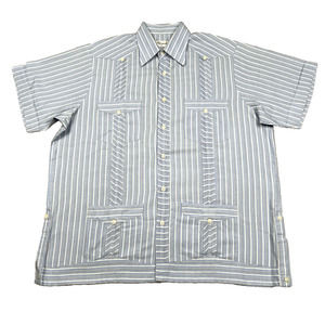 Manolo Guayabera Style Men's button down Shirt With pockets Size